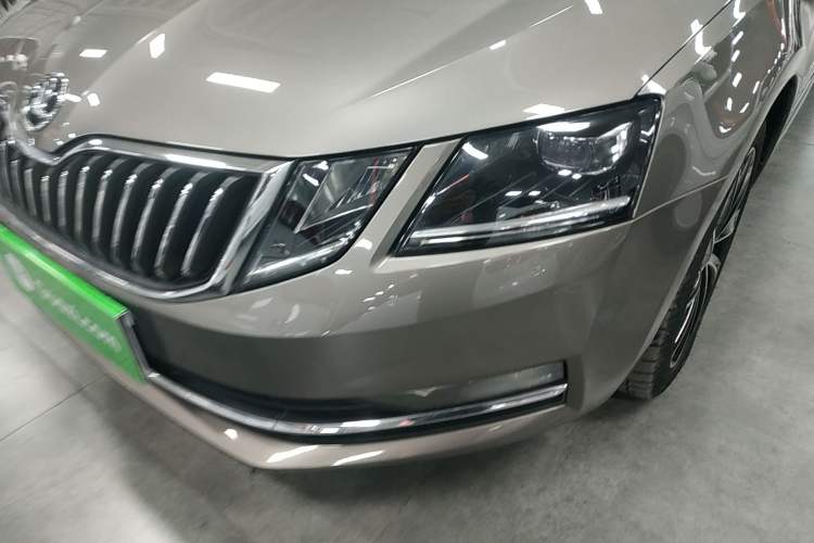 Used Skoda Octavia 2018 TSI280 DSG Flagship Edition Left Front Headlight