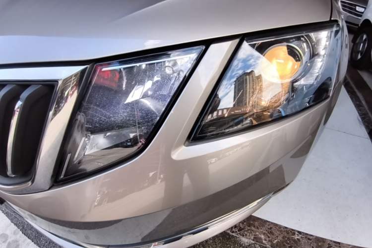 Used Skoda Octavia 2018 TSI230 DSG Luxury Edition Left Front Headlight