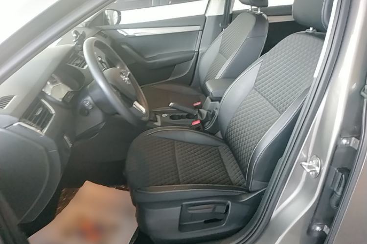 Used Skoda Octavia 2018 TSI280 DSG Luxury Edition Left Front Seat