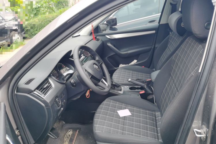 Used Skoda Octavia 2018 TSI230 DSG Comfort Edition Left Front Seat