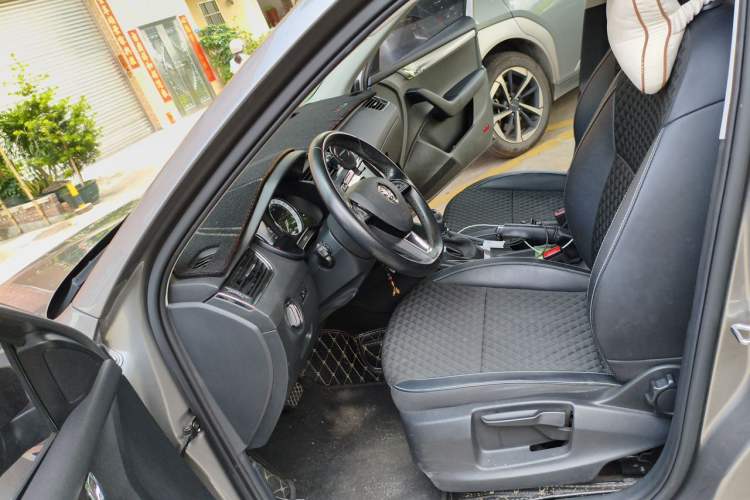 Used Skoda Octavia 2018 TSI230 DSG Luxury Edition Left Front Seat