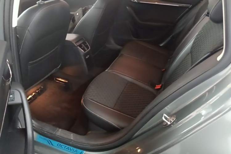 Used Skoda Octavia 2018 Station Wagon TSI230 DSG Luxury Edition Left Rear Seat