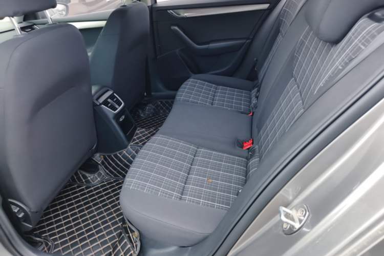 Used Skoda Octavia 2018 TSI230 DSG Comfort Edition Left Rear Seat