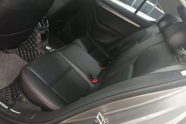 Used Skoda Octavia 2018 TSI230 DSG Comfort Edition Left Rear Seat