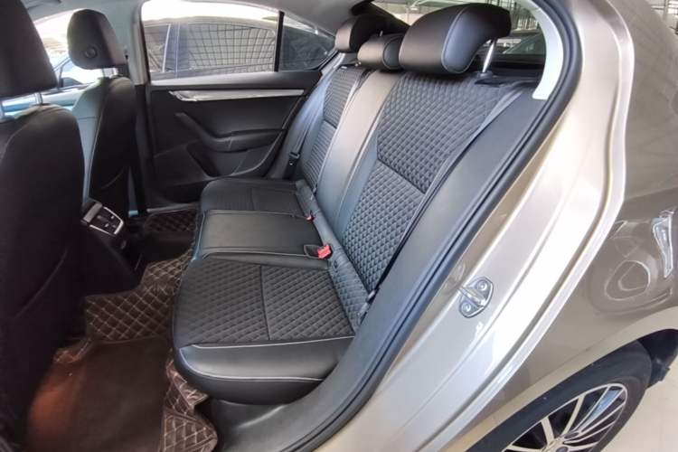 Used Skoda Octavia 2018 TSI230 DSG Luxury Edition Left Rear Seat