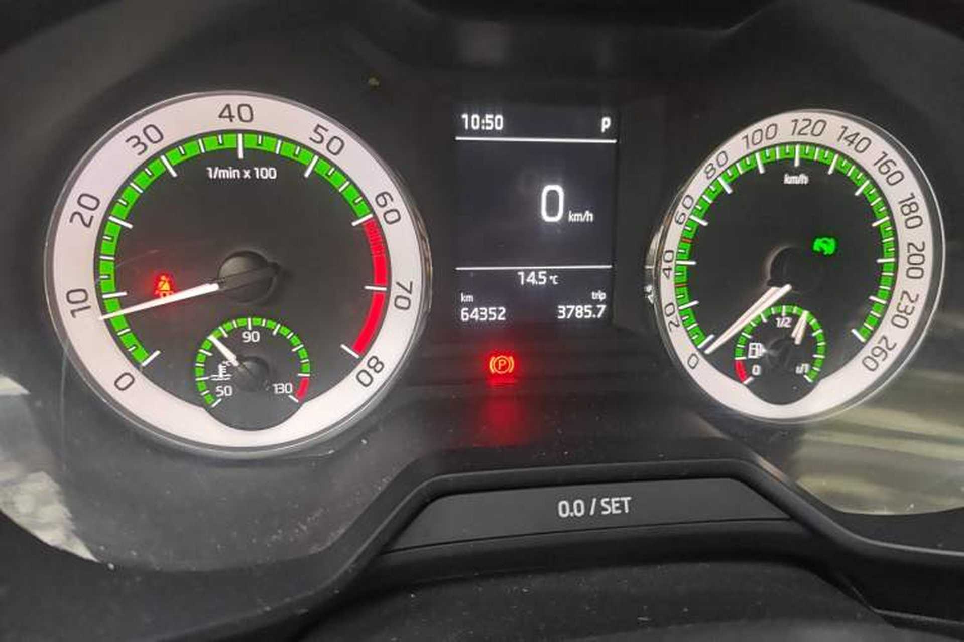 Used Skoda Octavia 2018 TSI230 DSG Luxury Edition Odometer Close Up