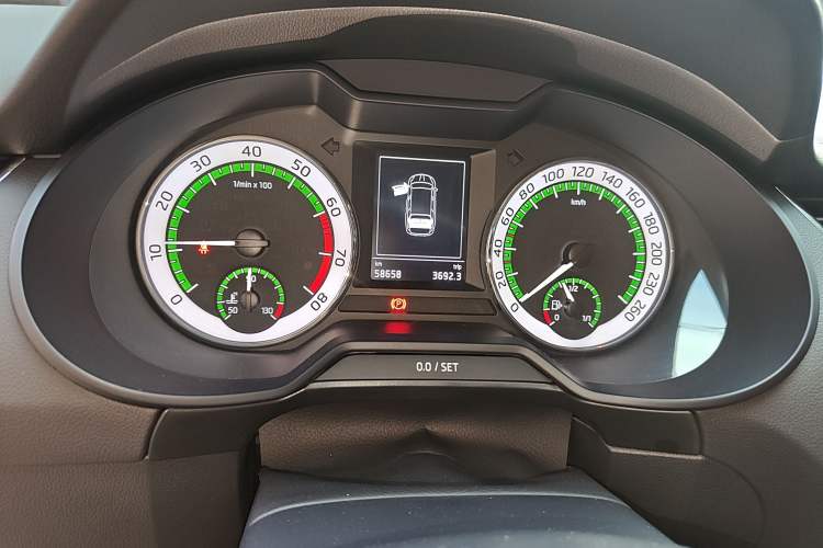 Used Skoda Octavia 2018 Station Wagon TSI280 DSG Luxury Edition Odometer Close Up