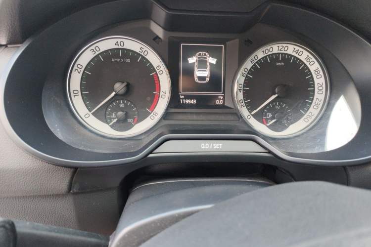 Used Skoda Octavia 2018 TSI280 DSG Luxury Edition Odometer Close Up