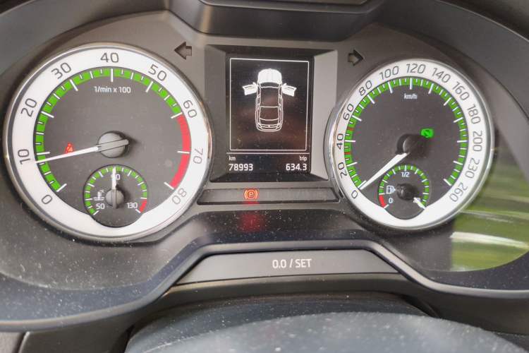 Used Skoda Octavia 2018 TSI230 DSG Luxury Edition Odometer Close Up