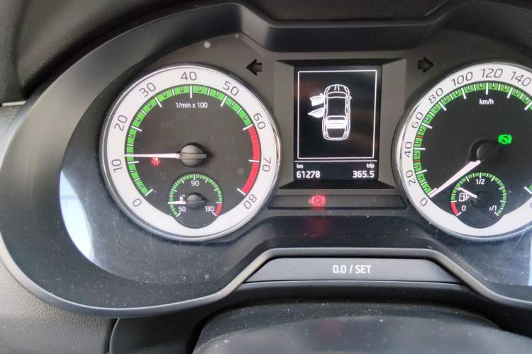 Used Skoda Octavia 2018 TSI280 DSG Luxury Edition Odometer Close Up