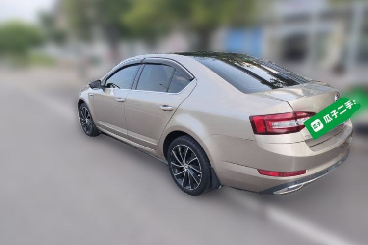 Used Skoda Octavia 2018 TSI280 DSG Luxury Edition Rear Left 45 Deg
