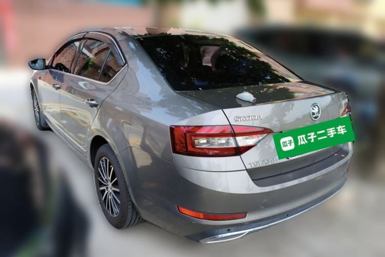 Used Skoda Octavia 2018 TSI230 DSG Luxury Edition Rear Left 45 Deg