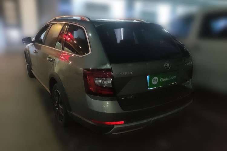 Used Skoda Octavia 2018 Station Wagon TSI230 DSG Luxury Edition Rear Left 45 Deg
