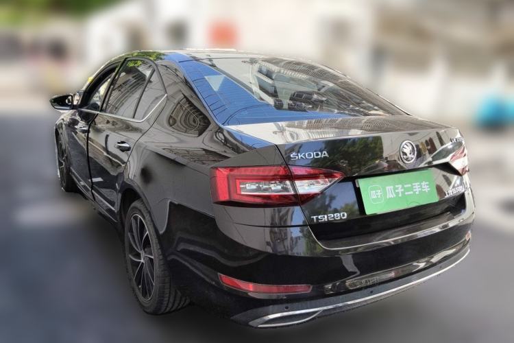 Used Skoda Octavia 2018 TSI280 DSG Luxury Edition Rear Left 45 Deg