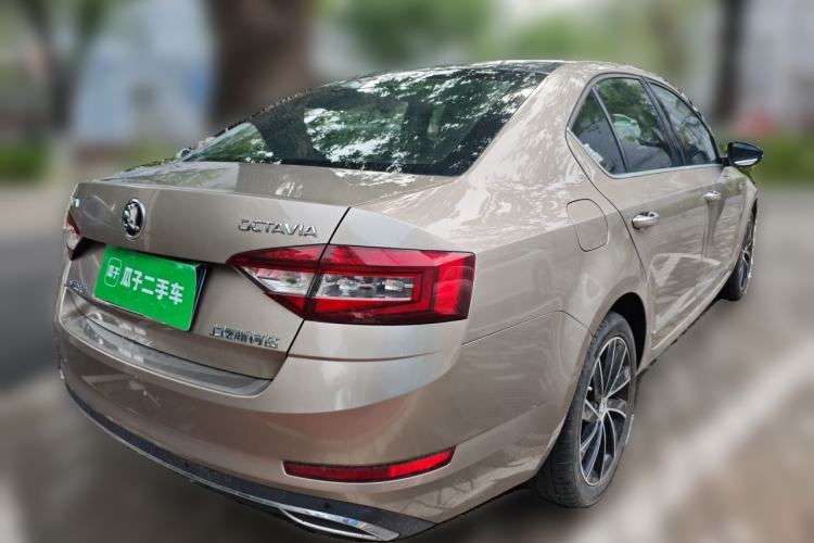Used Skoda Octavia 2018 TSI280 DSG Luxury Edition Rear Right 45 Deg