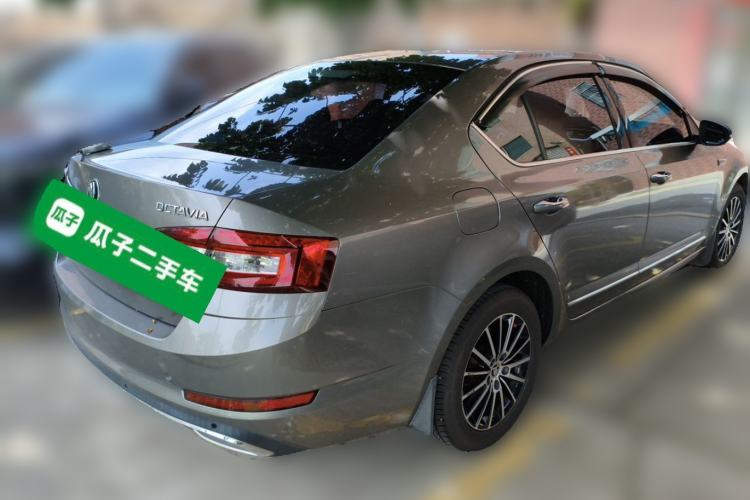 Used Skoda Octavia 2018 TSI230 DSG Luxury Edition Rear Right 45 Deg