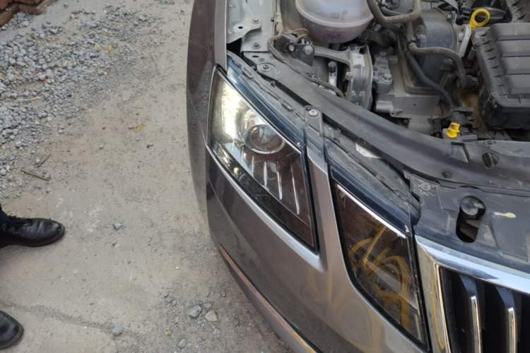 Used Skoda Octavia 2018 1.6L Automatic Luxury Edition Right Front Headlight