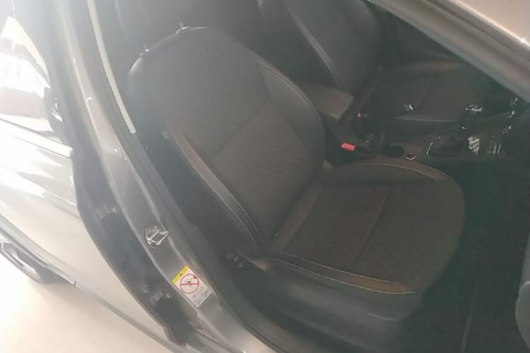 Used Skoda Octavia 2018 Station Wagon TSI280 DSG Luxury Edition Right Front Seat
