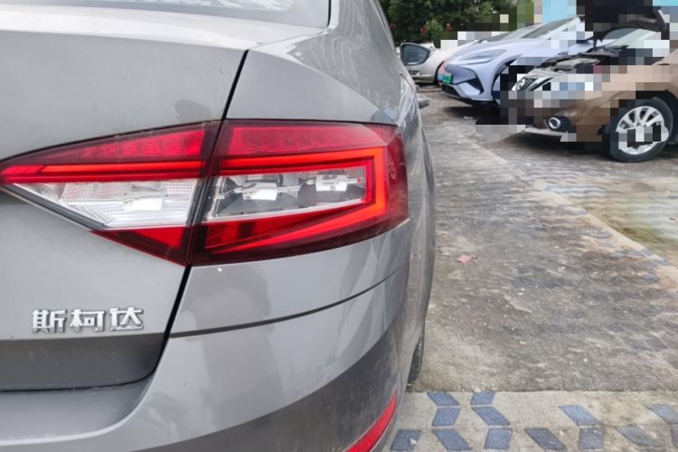 Used Skoda Octavia 2018 TSI230 DSG Comfort Edition Right Rear Taillight