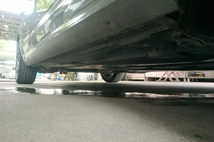 Used Skoda Octavia 2018 TSI280 DSG Luxury Edition Right Side Sill