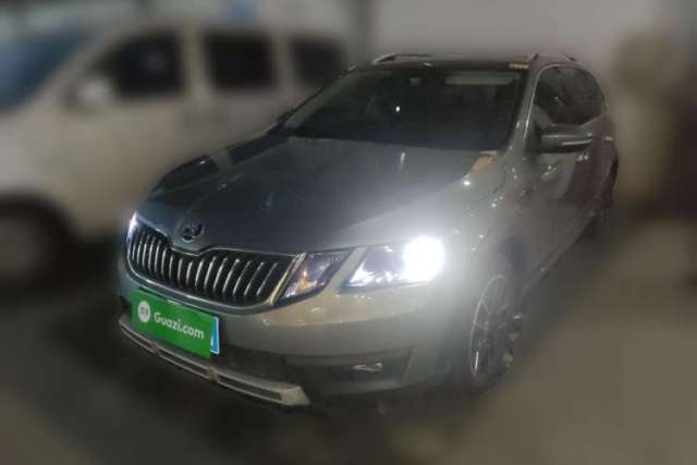 Used Skoda Octavia 2018 Station Wagon TSI230 DSG Luxury Edition