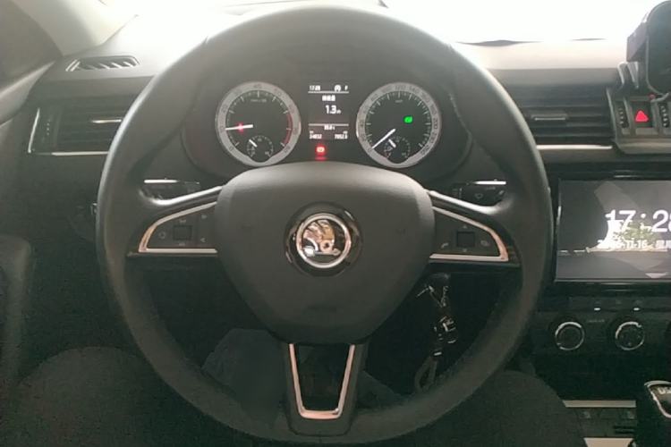Used Skoda Octavia 2018 TSI280 DSG Luxury Edition Steering Wheel