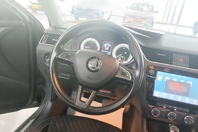Used Skoda Octavia 2018 Station Wagon TSI230 DSG Luxury Edition Steering Wheel