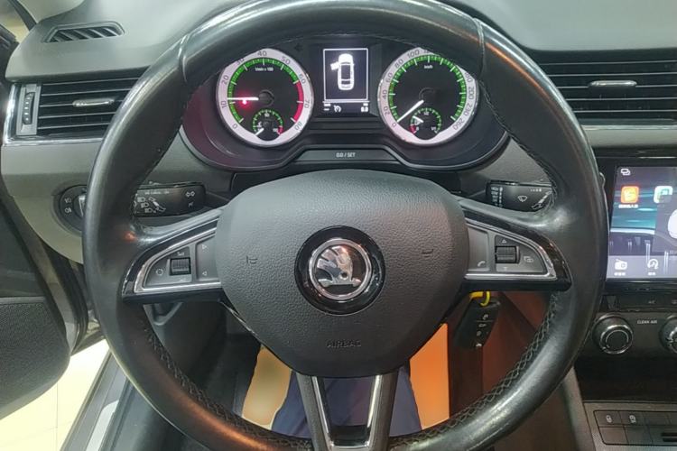 Used Skoda Octavia 2018 Station Wagon TSI230 DSG Luxury Edition Steering Wheel