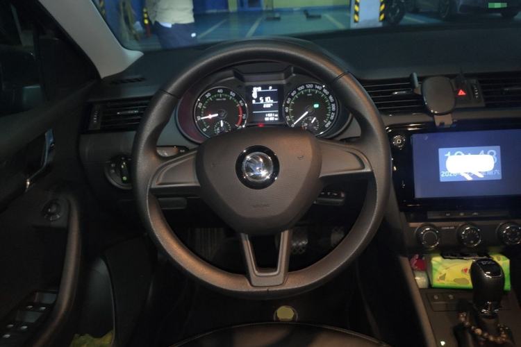 Used Skoda Octavia 2018 Station Wagon TSI230 DSG Comfort Edition Steering Wheel