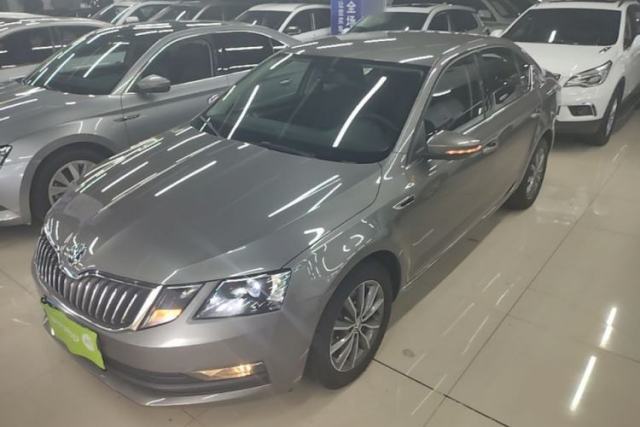 Used Skoda Octavia 2018 1.6L Automatic Comfort Edition