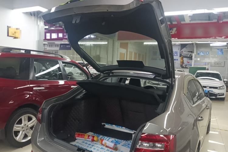 Used Skoda Octavia 2018 TSI230 DSG Comfort Edition Trunk