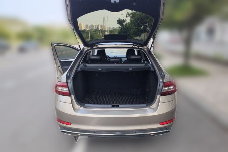 Used Skoda Octavia 2018 TSI280 DSG Luxury Edition Trunk