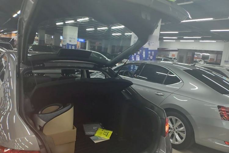Used Skoda Octavia 2018 1.6L Automatic Comfort Edition Trunk