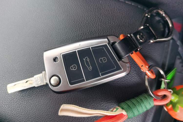 Used Skoda Octavia 2018 TSI230 DSG Comfort Edition Vehicle Key