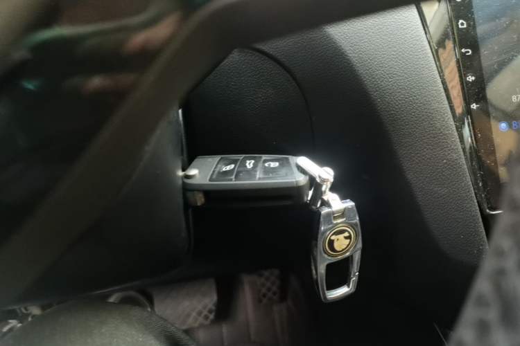 Used Skoda Octavia 2018 1.6L Automatic Luxury Edition Vehicle Key