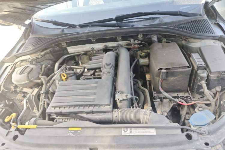 Used Skoda Octavia 2018 Station Wagon TSI230 DSG Luxury Edition Engine Bay