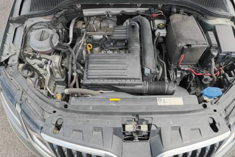 Used Skoda Octavia 2018 Station Wagon TSI280 DSG Luxury Edition Engine Bay