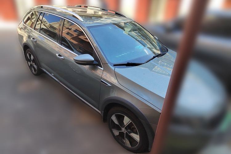 Used Skoda Octavia 2018 Station Wagon TSI280 DSG Luxury Edition Exterior 2
