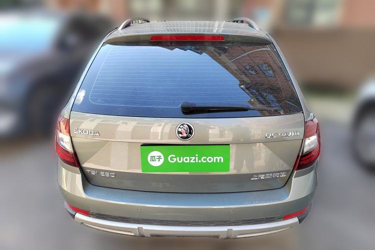 Used Skoda Octavia 2018 Station Wagon TSI280 DSG Luxury Edition Exterior 4
