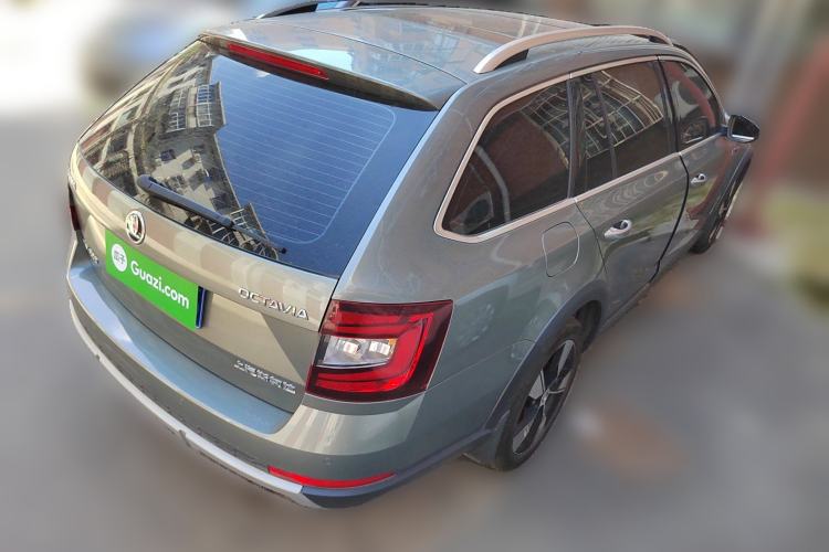 Used Skoda Octavia 2018 Station Wagon TSI280 DSG Luxury Edition Exterior 5