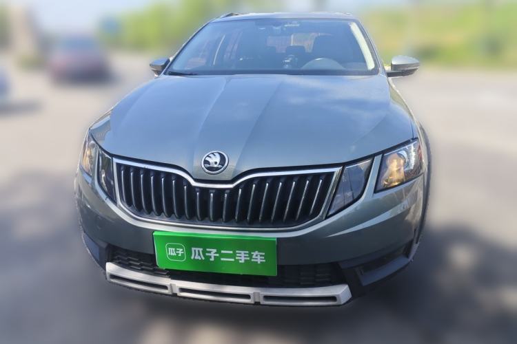 Used Skoda Octavia 2018 Station Wagon TSI230 DSG Luxury Edition Front
