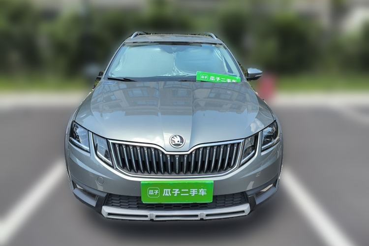 Used Skoda Octavia 2018 Station Wagon TSI280 DSG Luxury Edition Front