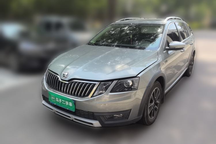 Used Skoda Octavia 2018 Station Wagon TSI230 DSG Luxury Edition Guazi used car, China used car export, Used car for sale, Used Skoda cars, Cheapest cars for sale