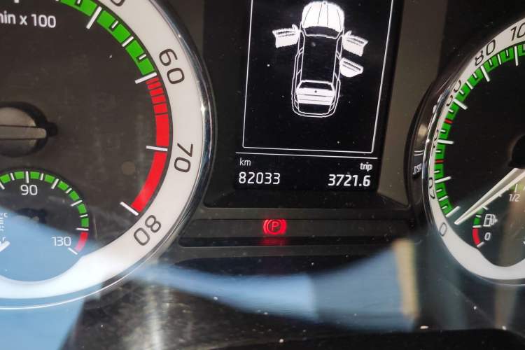 Used Skoda Octavia 2018 Station Wagon TSI280 DSG Luxury Edition Odometer Close Up