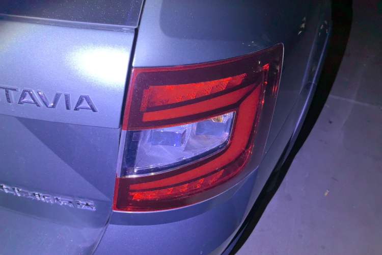Used Skoda Octavia 2018 Station Wagon TSI280 DSG Luxury Edition Right Rear Taillight
