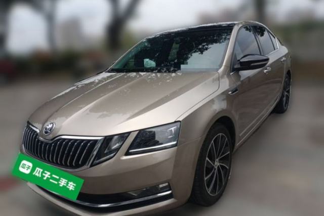 Skoda Octavia 2018 TSI280 DSG Luxury Edition de segunda mano