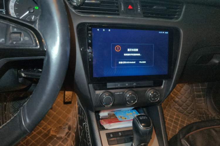 Used Skoda Octavia 2018 TSI230 DSG Luxury Edition Audio And AC Panel