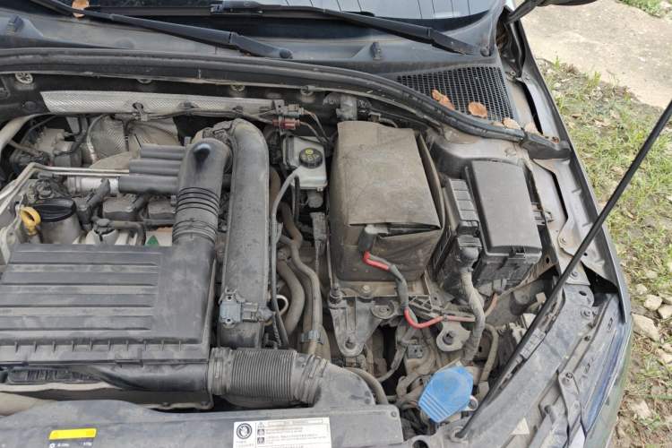 Used Skoda Octavia 2018 TSI230 DSG Comfort Edition Engine Bay Left