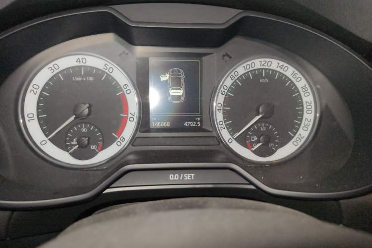 Used Skoda Octavia 2018 TSI230 DSG Luxury Edition Odometer Close Up