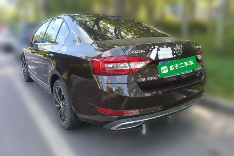 Used Skoda Octavia 2018 TSI280 DSG Luxury Edition Rear Left 45 Deg